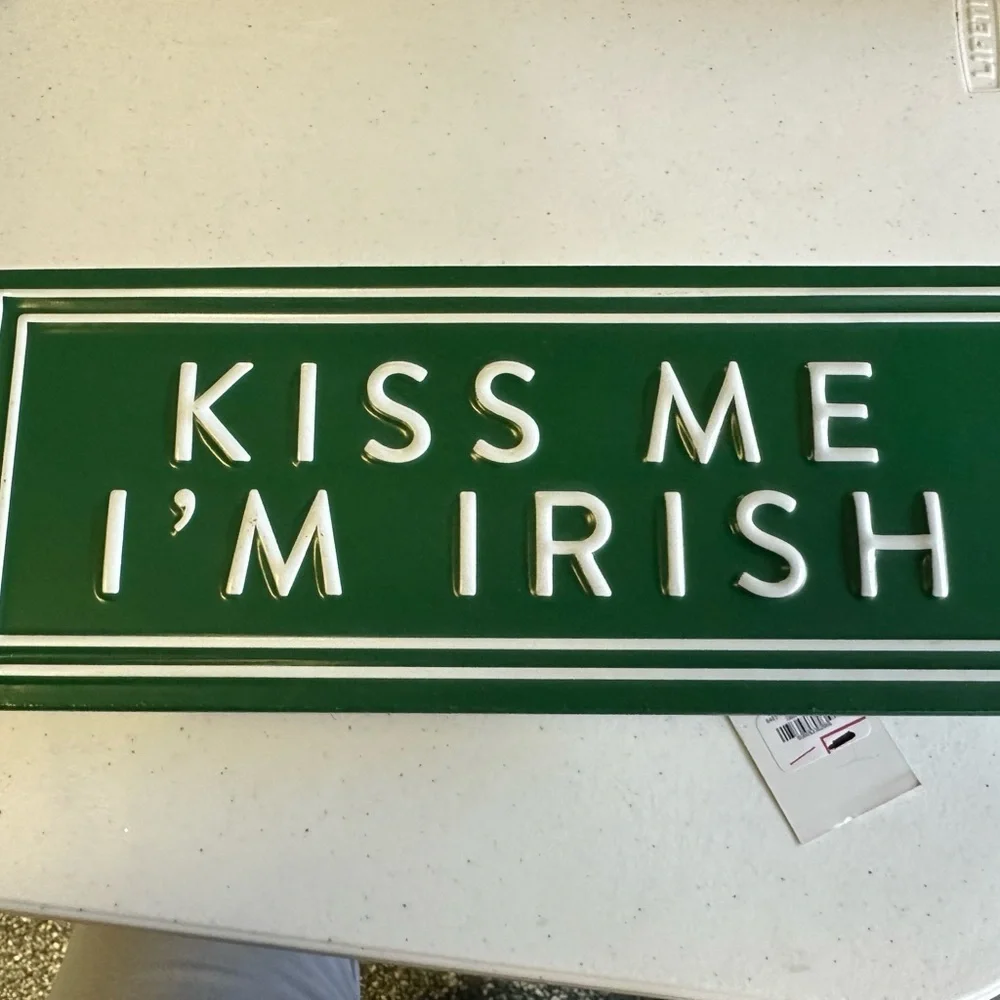 💙3/$20 St Patrick’s day home decor